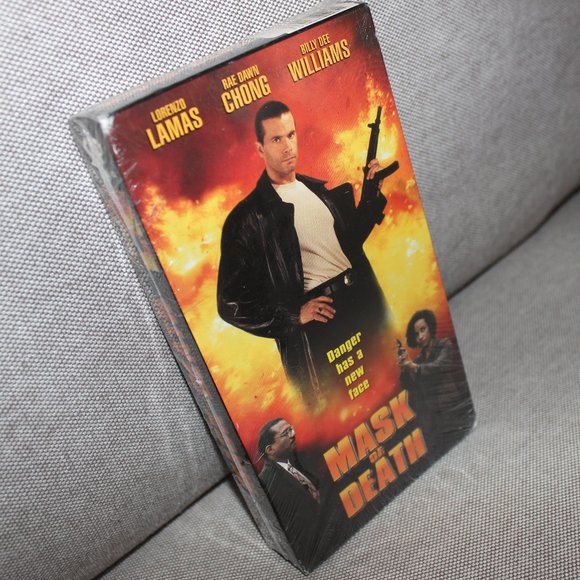 3/$28❤️new sealed MASK OF DEATH 1995 VHS Lorenzo Lamas CFP Video 12269 - Picture 1 of 5